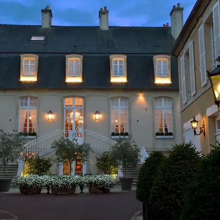 D'argouges 3*