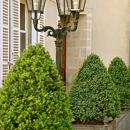 Hotel D'argouges 3*