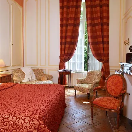 Hotel D'argouges 3*